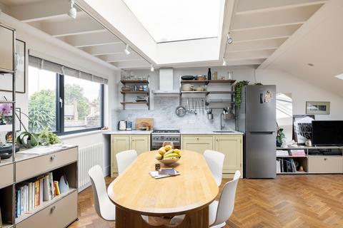 Flat 1, 135 Rendlesham Road, London, E5 8PA