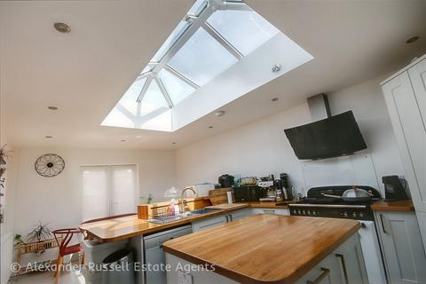 8 Argyle Gardens, Margate, CT9 5RL