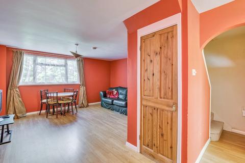 32 Haygarth, Knebworth, SG3 6HE