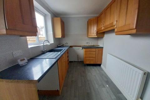 2 bedroom semi-detached house to rent, Williamson Square, Wingate TS28