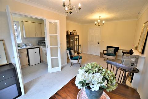 1 bedroom retirement property for sale, St. George's Avenue, Stamford, PE9