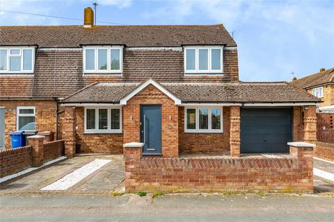 3 bedroom end of terrace house for sale, St. Marys Road, Grays, Essex, RM16