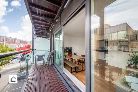 2 bedroom apartment to rent, 291 Boardwalk Place, London E14