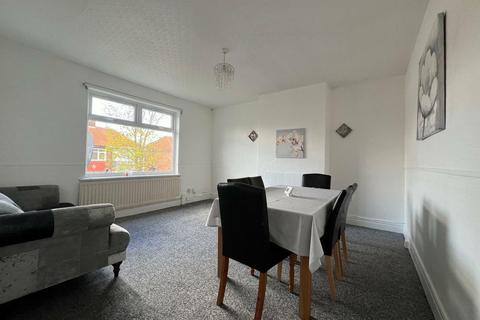 2 bedroom maisonette to rent, Brookside Crescent, Newcastle Upon Tyne NE5