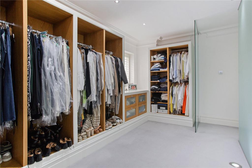 Dressing Room