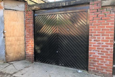 Garage to rent, Condor Grove, Blackpool FY1