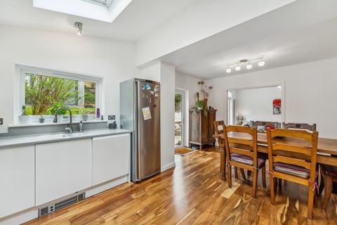 8 Whitton Drive, Giffnock, Glasgow, G46 6EE
