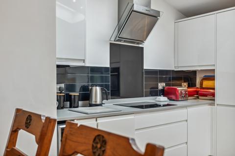 8 Whitton Drive, Giffnock, Glasgow, G46 6EE