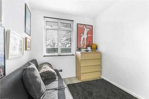 2 bedroom apartment for sale, Harvard Road, London, W4