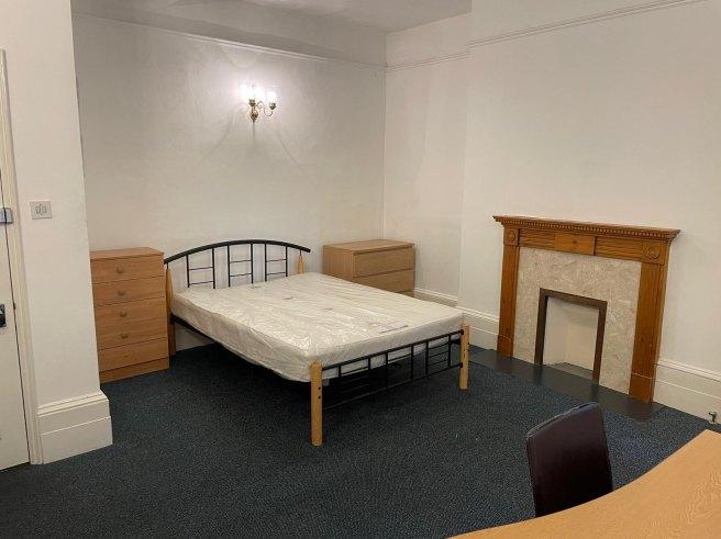 St-james-s-street-ng1-6fj-955384