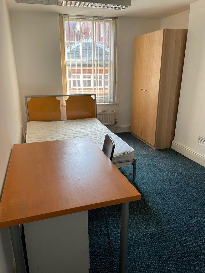 St-james-s-street-ng1-6fj-955393