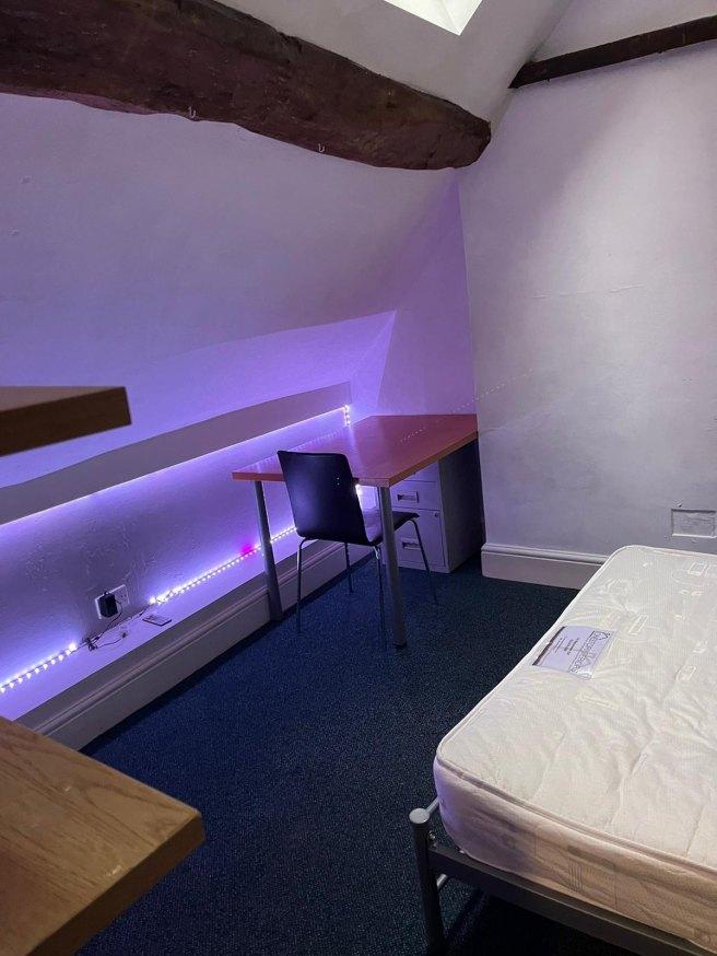 St-james-s-street-ng1-6fj-955395