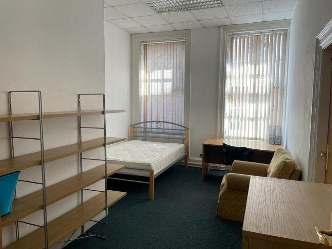 St-james-s-street-ng1-6fj-955422