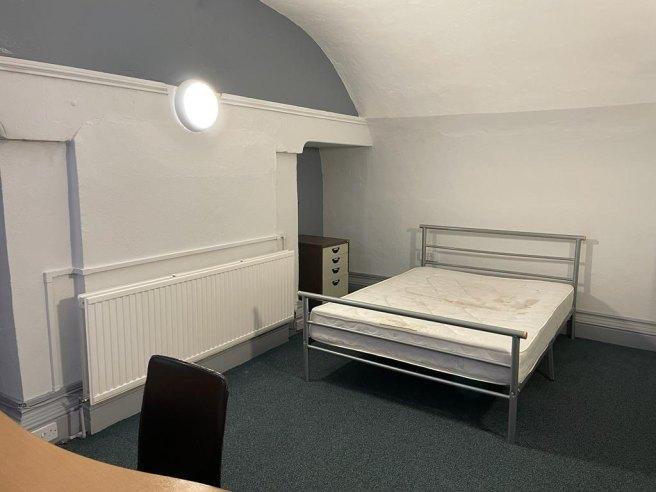 St-james-s-street-ng1-6fj-955407