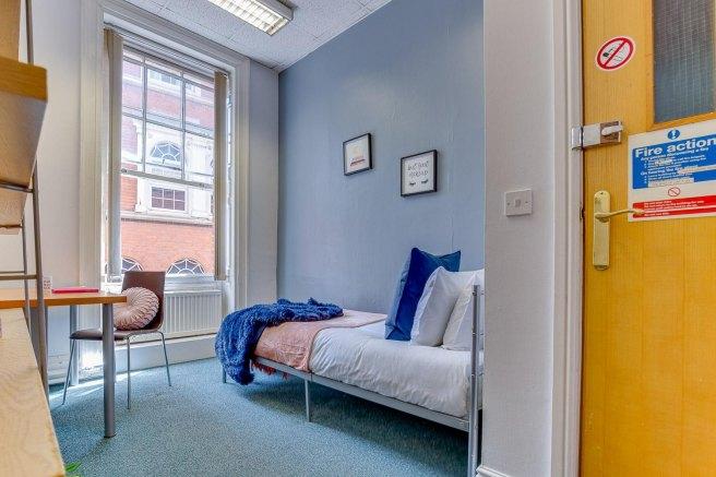 St-james-s-street-ng1-6fj-958791