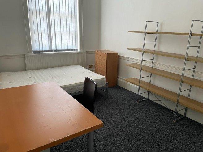 St-james-s-street-ng1-6fj-955425