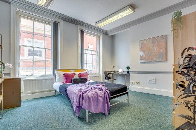 St-james-s-street-ng1-6fj-958802