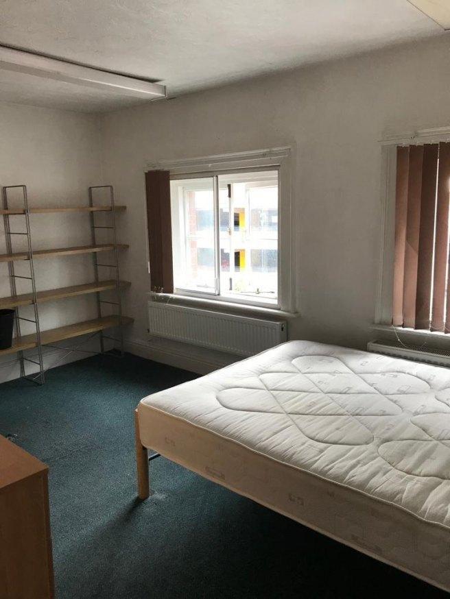 St-james-s-street-ng1-6fj-955434