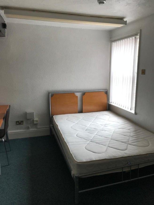 St-james-s-street-ng1-6fj-955435