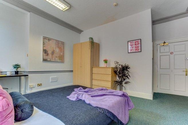 St-james-s-street-ng1-6fj-958806