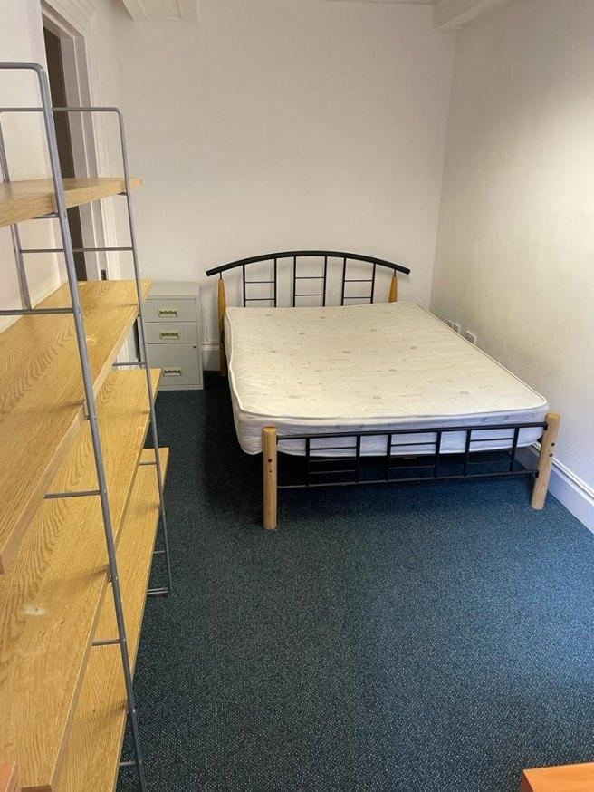 St-james-s-street-ng1-6fj-955455