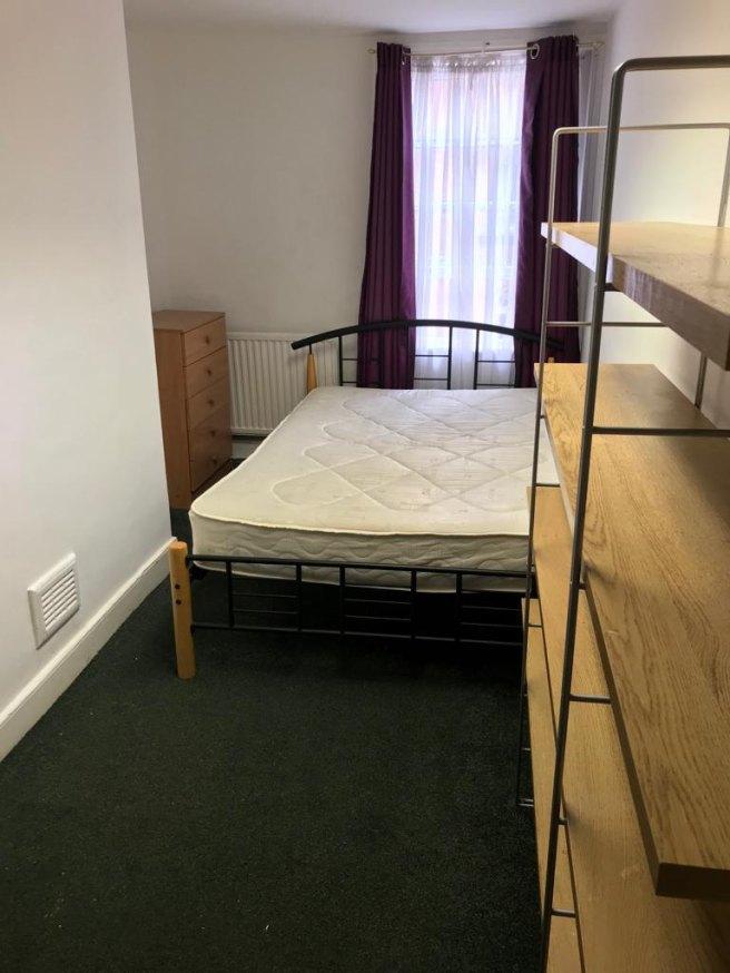 St-james-s-street-ng1-6fj-955469