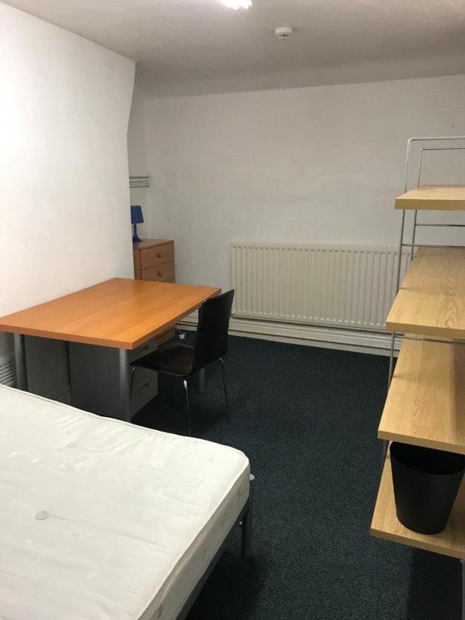 St-james-s-street-ng1-6fj-955474