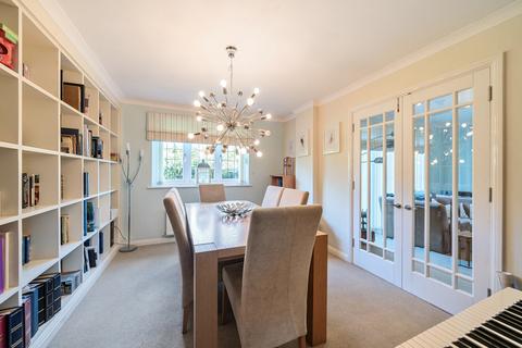 5 Cox Green, College Town, Sandhurst, GU47 0FU
