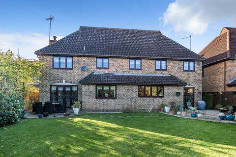 5 Cox Green, College Town, Sandhurst, GU47 0FU