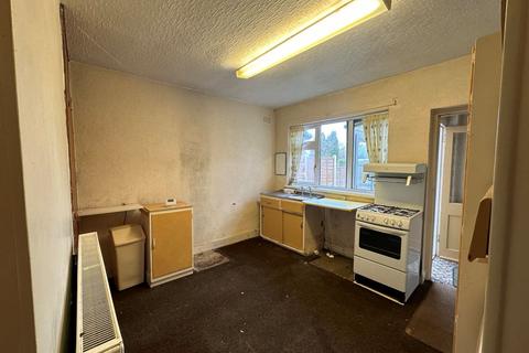 2 bedroom detached bungalow for sale, 20 Laurel Grove, Wolverhampton, WV3 7HJ