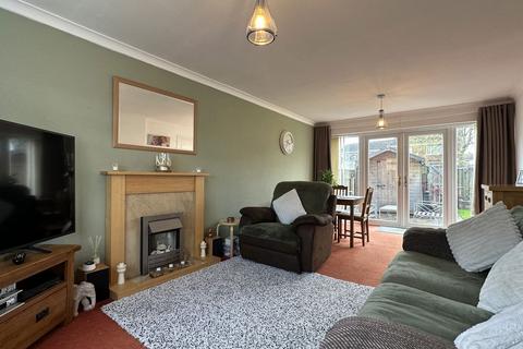 3 bedroom terraced house for sale, Colebridge Close, Radnor Park, Newcastle upon Tyne, Tyne and Wear, NE5 3UE