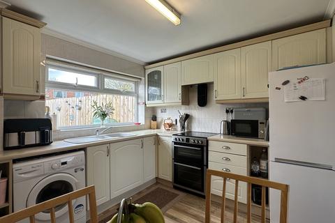 3 bedroom terraced house for sale, Colebridge Close, Radnor Park, Newcastle upon Tyne, Tyne and Wear, NE5 3UE