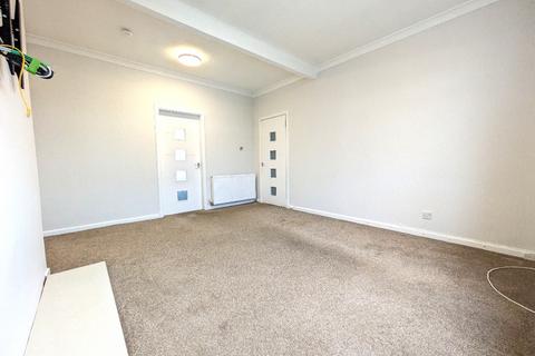 2 bedroom flat to rent, Stevenson Drive, Stenhouse, Edinburgh, EH11