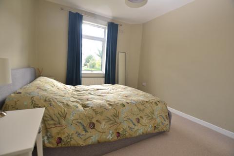 2 bedroom flat to rent, Saughton Grove, Edinburgh, EH12
