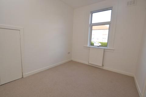 2 bedroom flat to rent, Saughton Grove, Edinburgh, EH12
