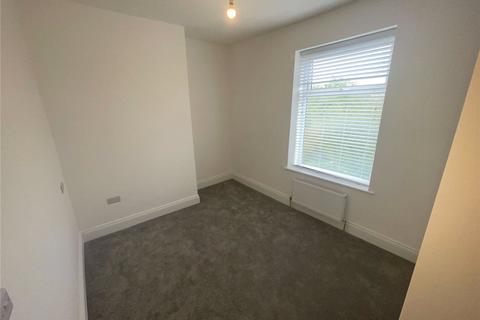 2 bedroom terraced house to rent, Dalton Bank Road, Huddersfield, HD5