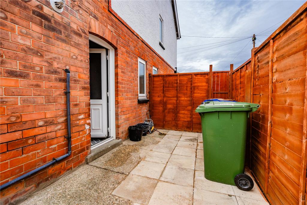Rear Garden (3)