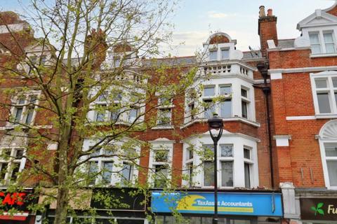 1 bedroom in a house share to rent, 57a Brighton Road, Surbiton KT6