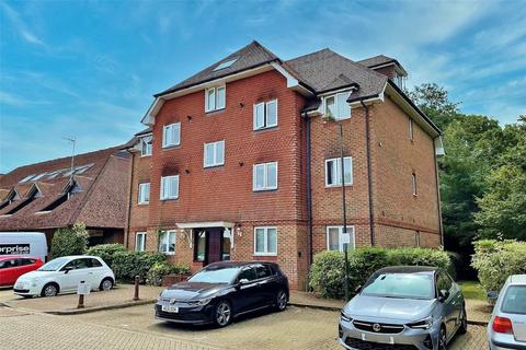 2 bedroom apartment to rent, Maidenbower Square, Maidenbower, Crawley, West Sussex, RH10