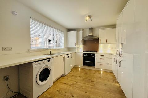 4 bedroom detached house to rent, Premium Gate, Pollokshaws, Glasgow, G43
