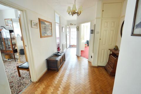 3 bedroom detached bungalow for sale, Huntingdon Road, Southend-On-Sea, SS1