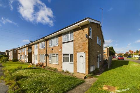 2 bedroom maisonette for sale, Chaucer Drive, Aylesbury, Buckinghamshire