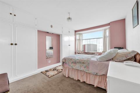 2 bedroom bungalow for sale, Ambleside Road, Bexleyheath, Kent, DA7