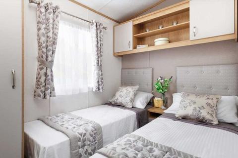 2 bedroom static caravan for sale, Carnaby Highgrove, Hoburne Park, Christchurch