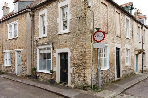 4 bedroom end of terrace house for sale, Wine Street, Frome, Somerset