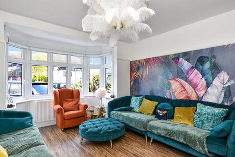 85 Thorpedene Gardens, Shoeburyness, Southend-on-sea, SS3 9JE