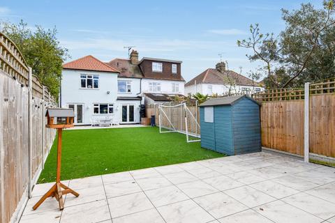 85 Thorpedene Gardens, Shoeburyness, Southend-on-sea, SS3 9JE
