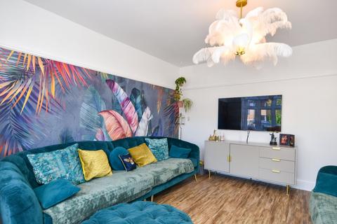 85 Thorpedene Gardens, Shoeburyness, Southend-on-sea, SS3 9JE