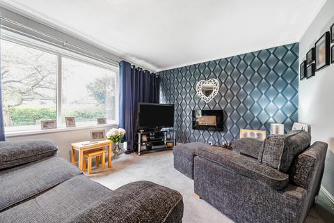 1 bedroom flat for sale, Wyncliffe Court, Leeds LS17
