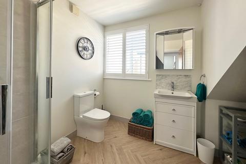 33 Howard Road, Seer Green, Beaconsfield, HP9 2XT